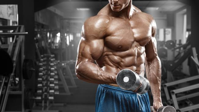 Trening bicepsów – najlepsze ćwiczenia na biceps